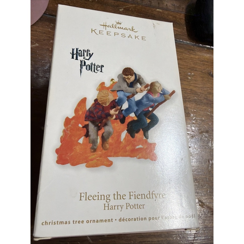 Harry‎ Potter Fleeing the Fiendfyre 2011 Hallmark Keepsake Ornament and Box